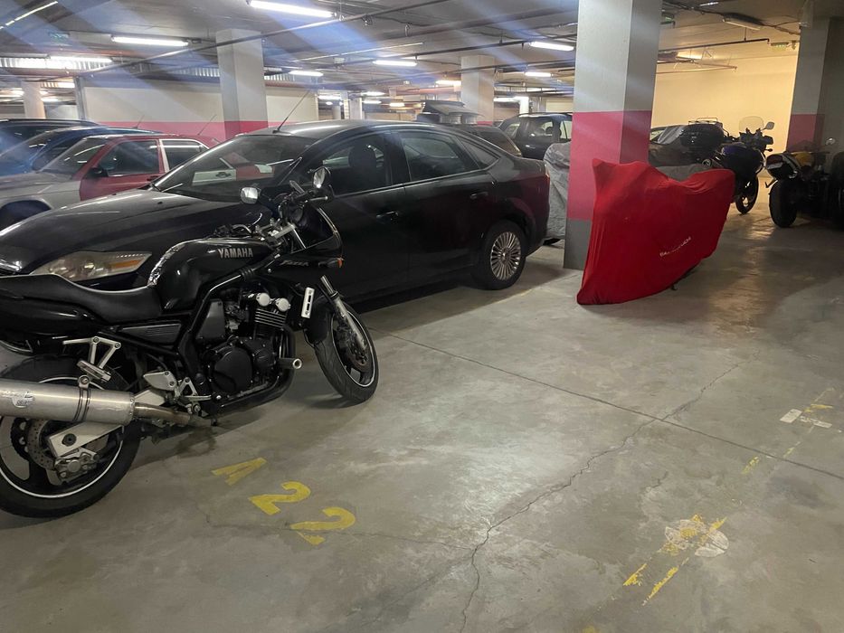 под наем паркомясто мотор Младост 3