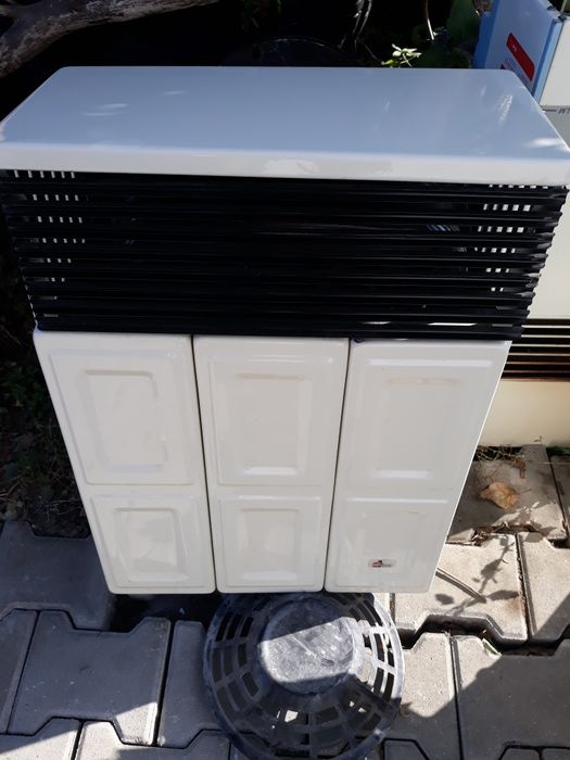 Convectoare cu racordare la gaz.Lampart si Feg.