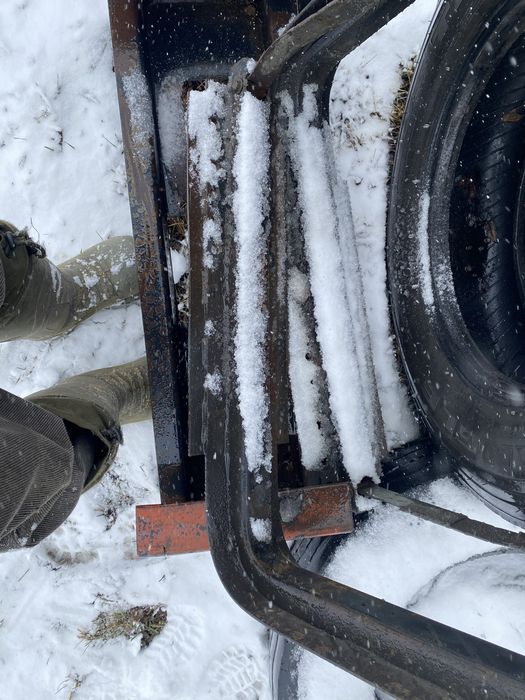 Продам бак на 500 литров с кронштейном