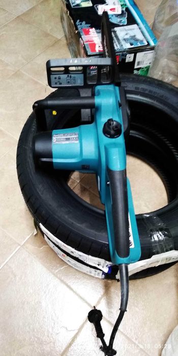 Електрически верижен трион, резачка Makita UC3541A 1.8 kW, 35 cм, 3/8"