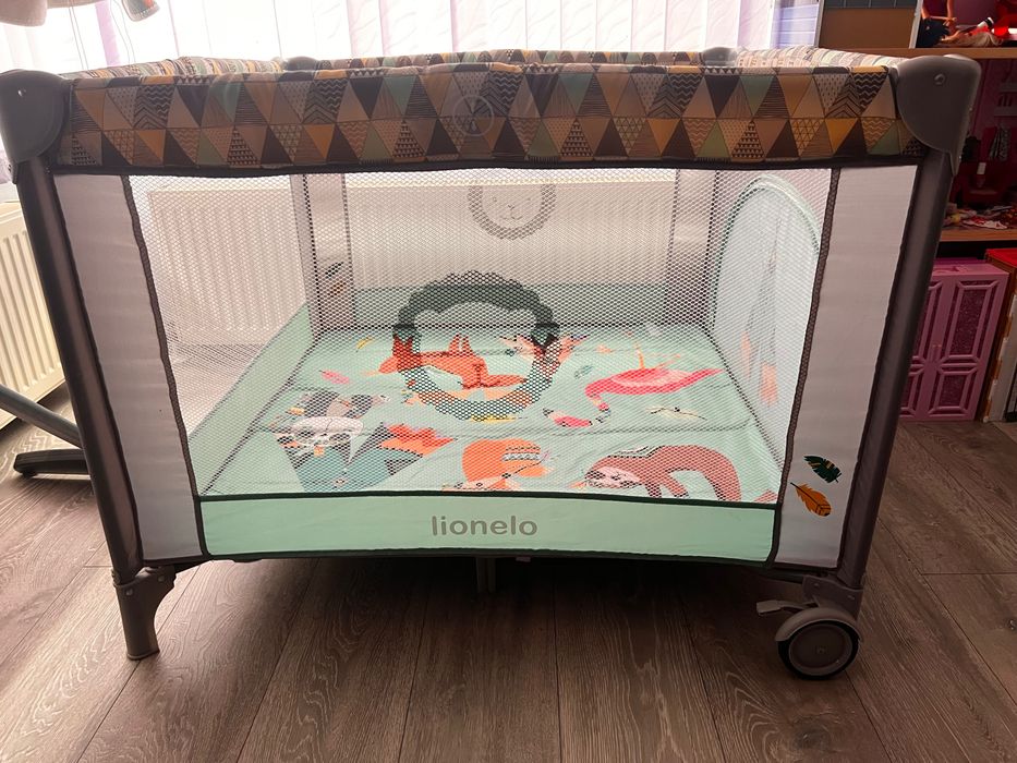 Бебешка кошара Lionelo