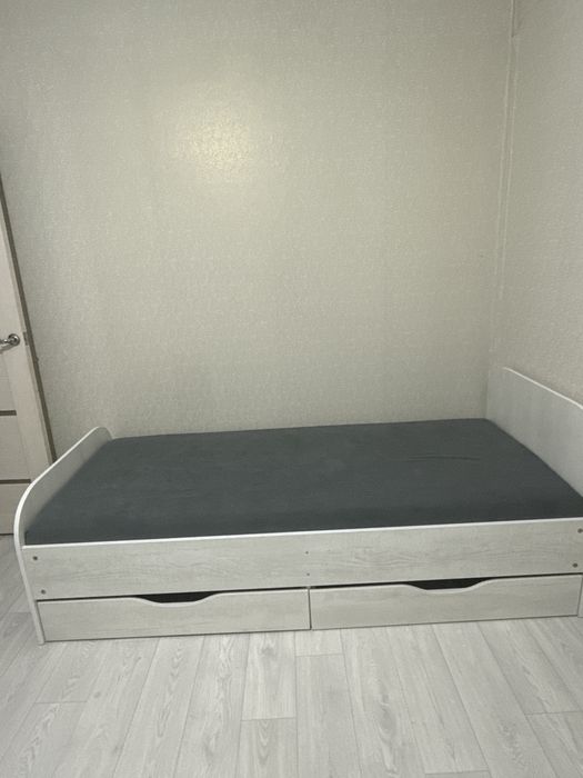 Односпальная кровать