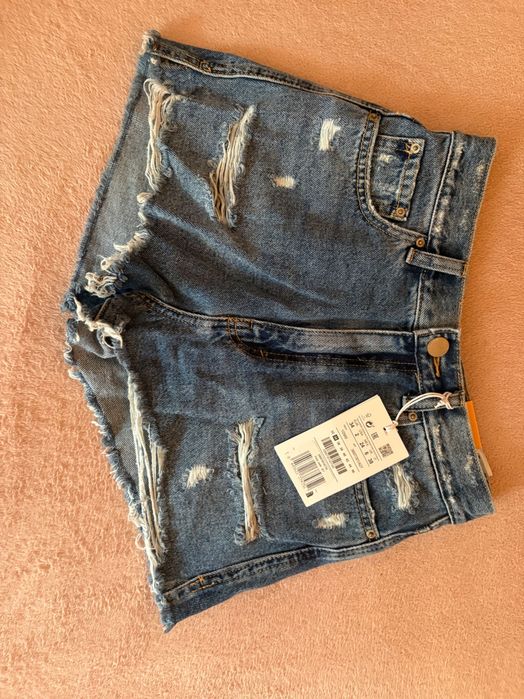 Къси панталонки pull&bear