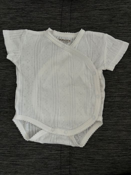 Лот бебешки дрешки на марките Next, Mayoral, H&M за момче/момиче.