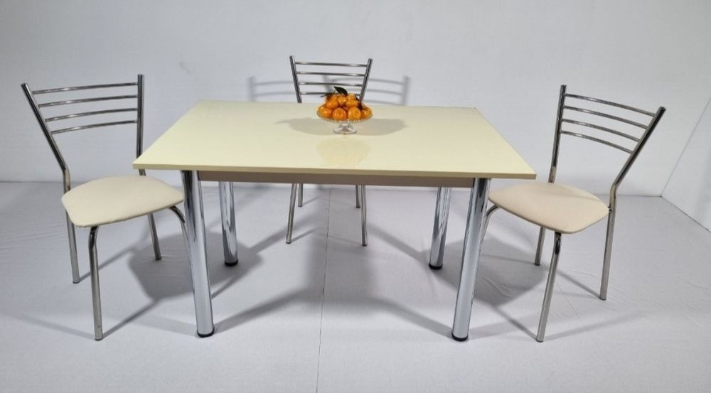 Кухонный стол и стул