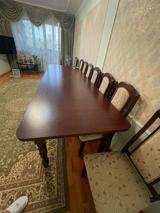 Продам стол гостевой