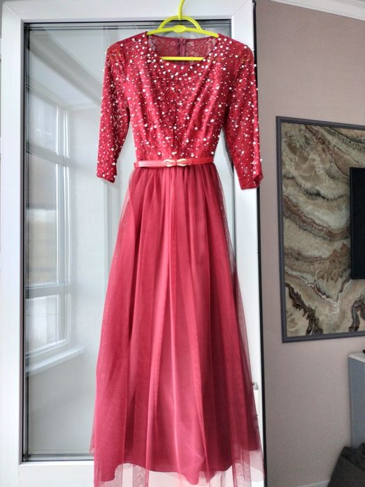 Платье вечернее длинное