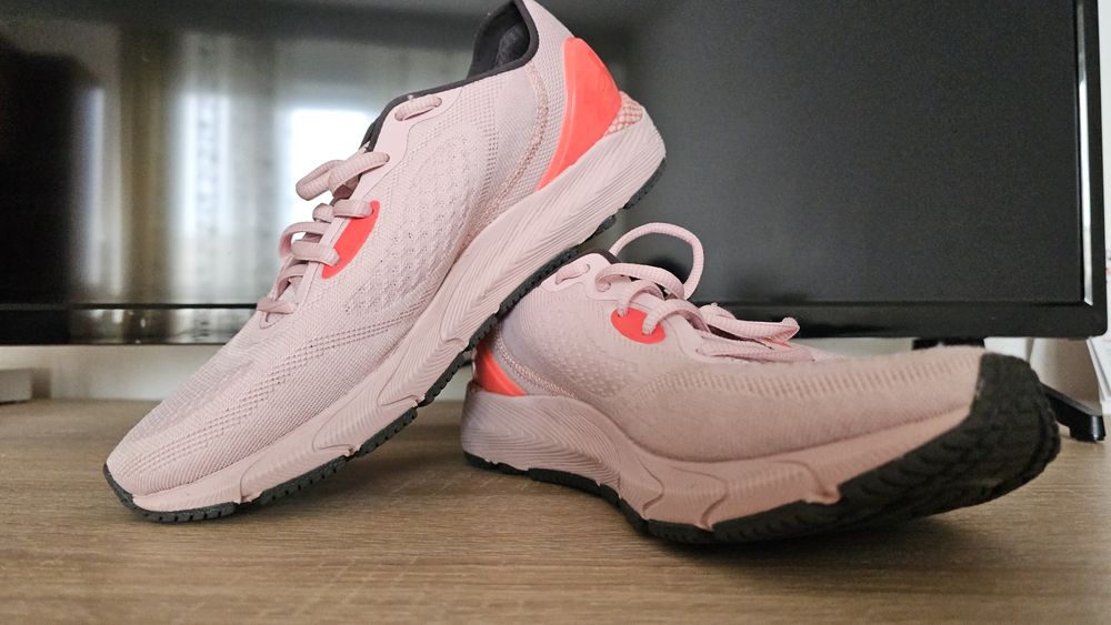 Adidasi Under Armour HOVR marime 38