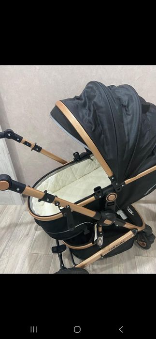 Продам почти новую коляску