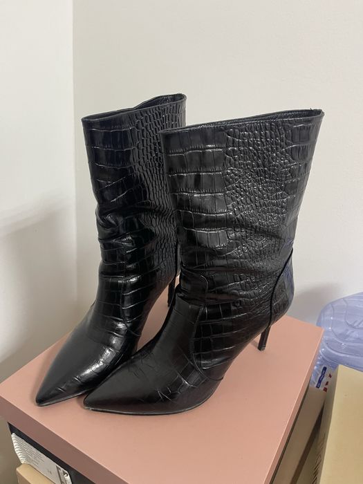 Продам обувь оазмер 37-38