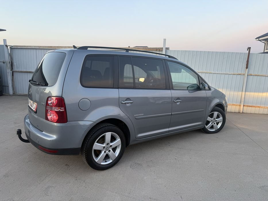 VW TOURAN 1.9 tdi* 105 cp* 2009* Automat* IMPECABIL!!!