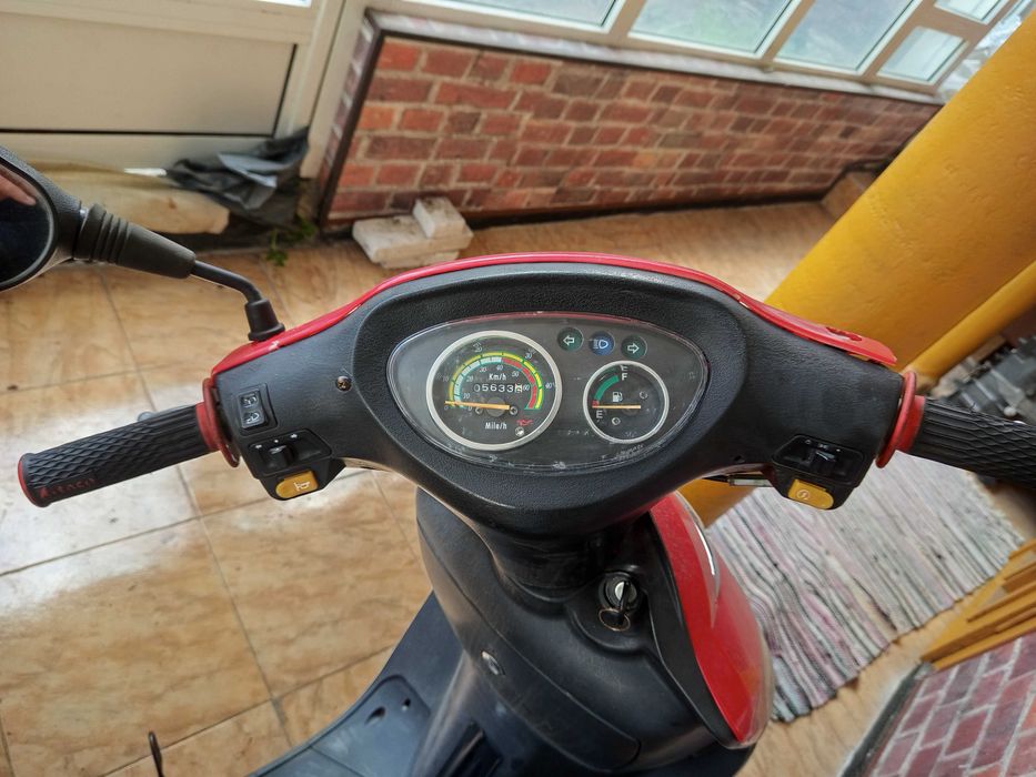 50 cc пали и върви с документи