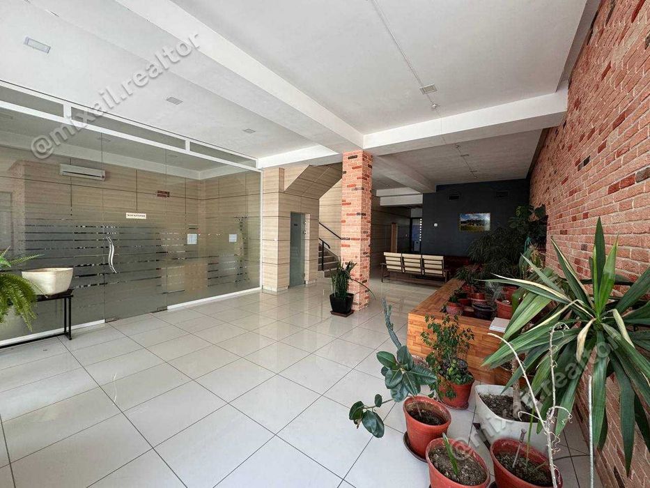 Продается База/Склад/Производство, Бектемир 32,5 сот, 3.936 м2 (87648)