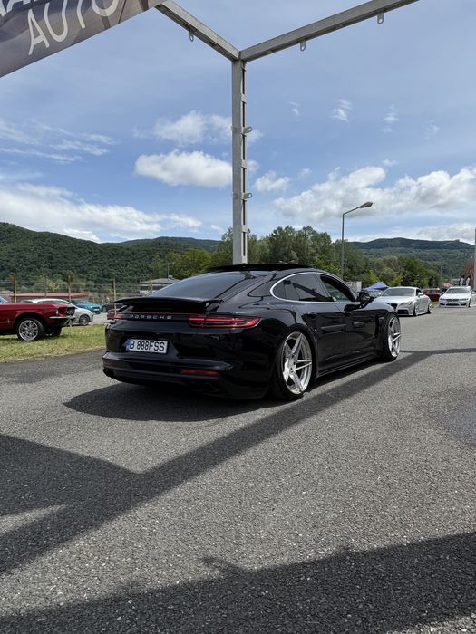 Porsche Panamera 4s