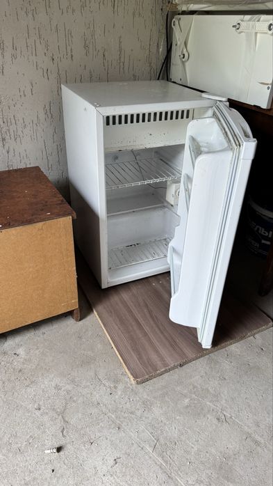 Холодильник daewoo