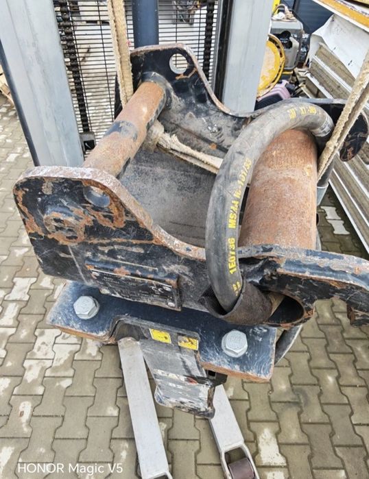 Picon Mini excavator CAT B2 Caterpillar