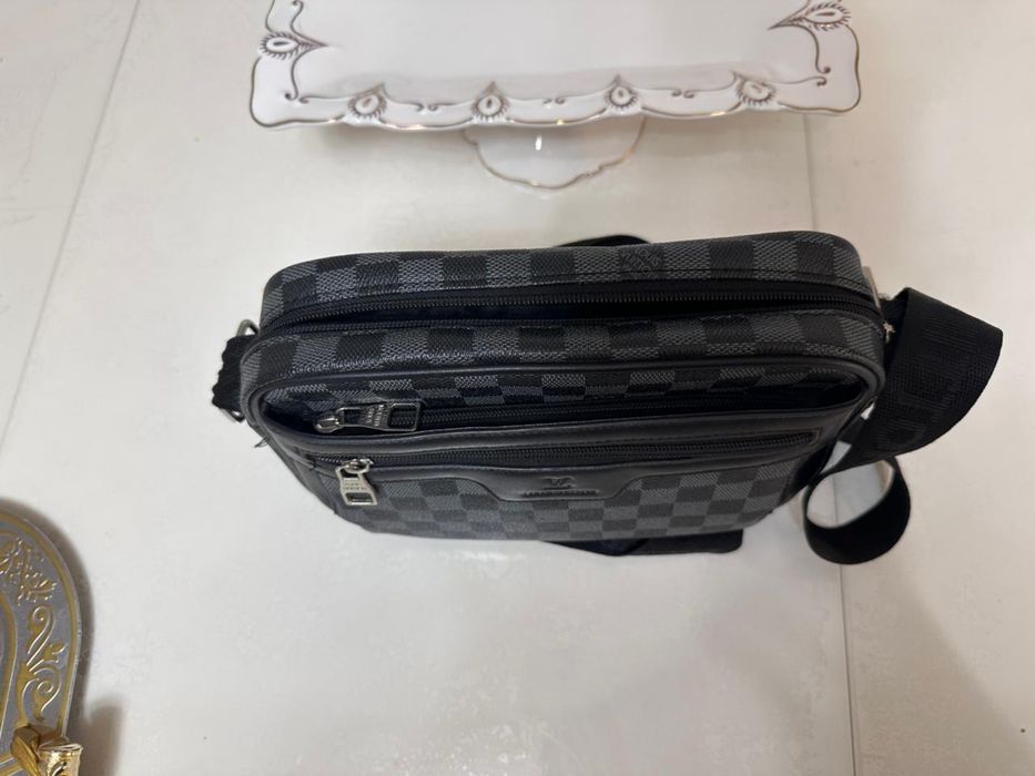 Продаиются барсетки