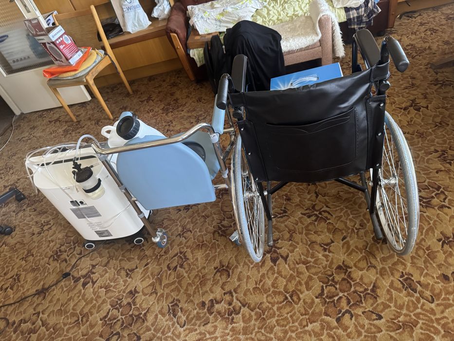 Инвалидна количка, подвижна тоалетна, кислороден концентратор и други.