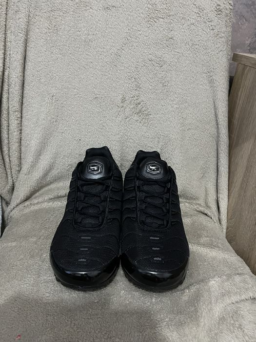 Nime air max triple black marimea 40 sau 43