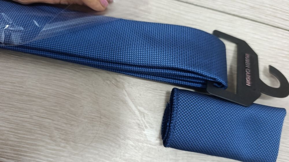 Ruben Cardin нови вратовръзки с кърпичка