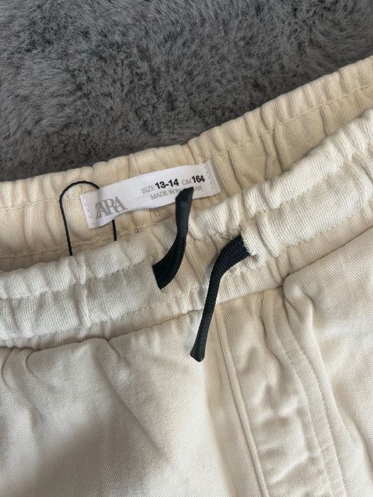 Нов спортен панталон Zara 164см