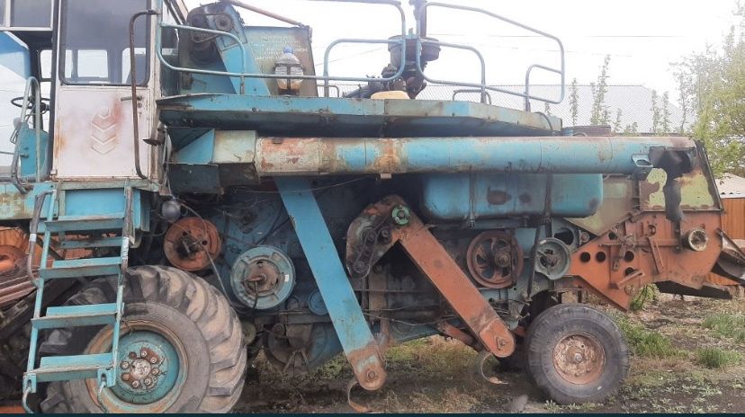 Продам комбайн "Енисей"