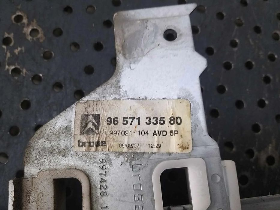 Macara geam electric dreapta fata citroen c4 1 lc 9657133580 997021104 997019102