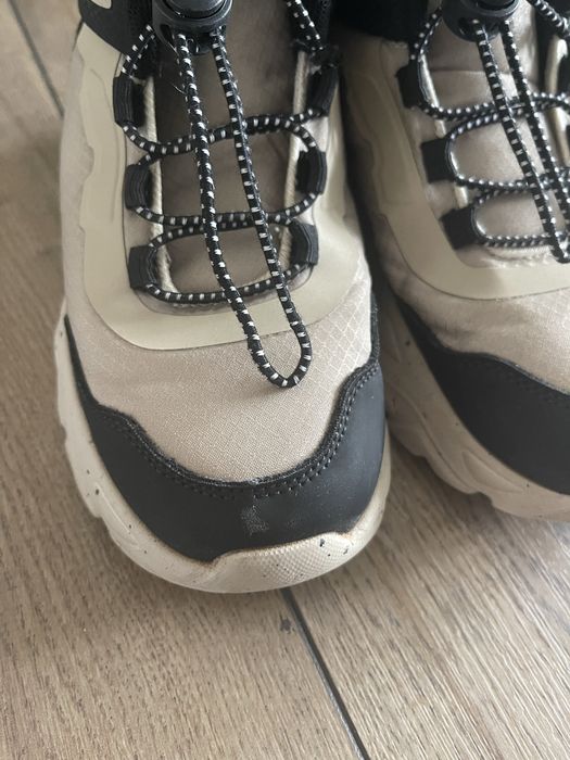 Детски боти Reserved