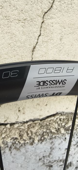 НОВИ DT Swiss А1800 Spline Center Lock 30 мм 28цола 12х100/12х142 Shimano HG