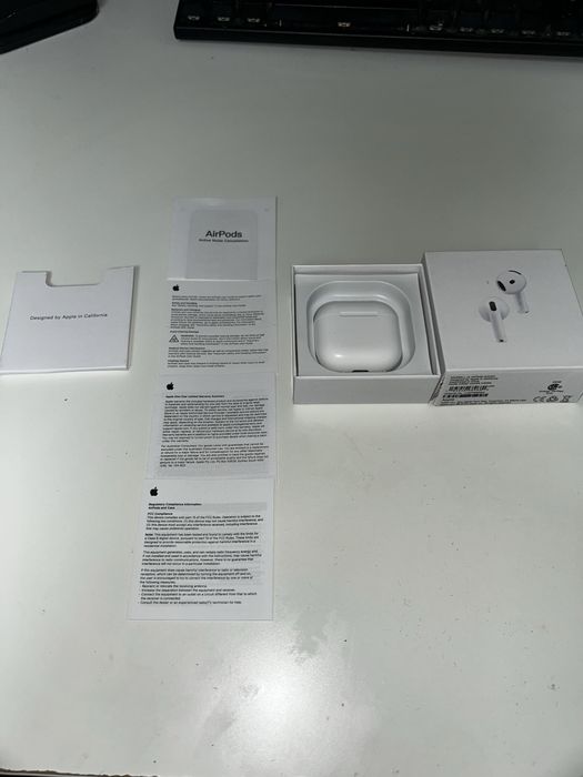 Airpods 4 ca noi