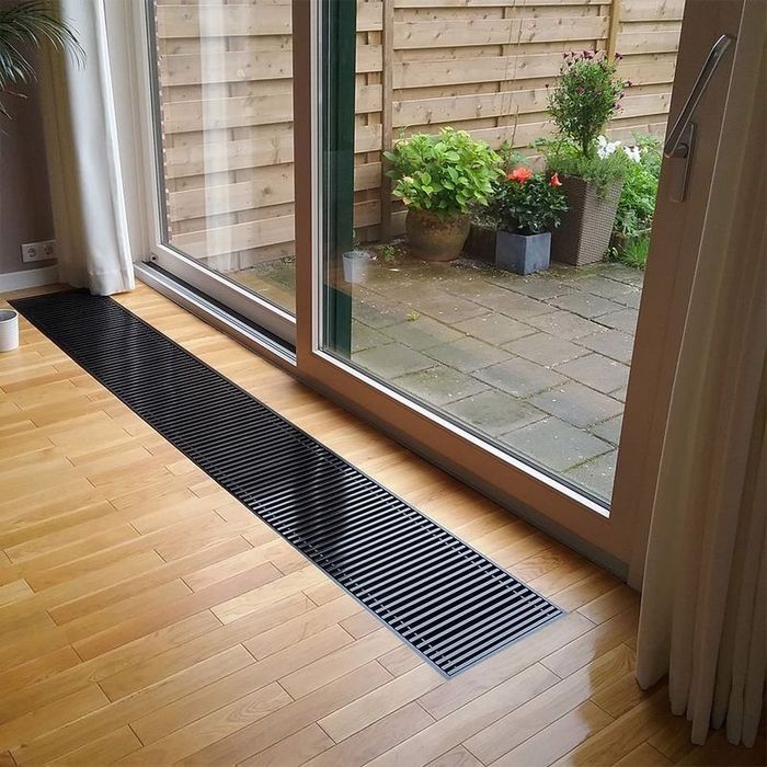 Конвектор водяной 1088 Вт, 2800х250х75 мм