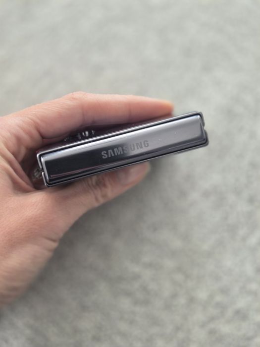 Samsung Flip 5 - 256BG