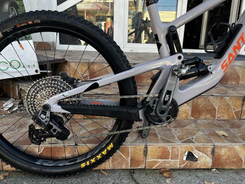 Downhill SantaCruz Nomad 29/27,5 Top