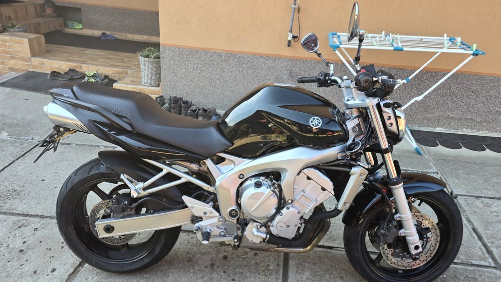 Vând Yamaha fz6...