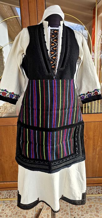 Македонска носия