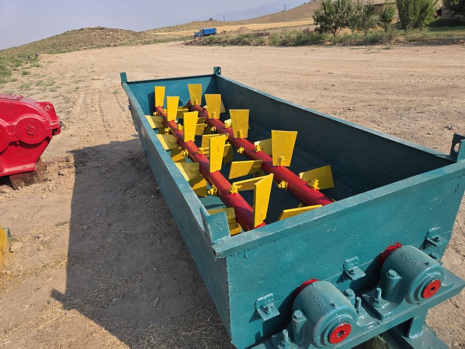 Гишт завод учун мишалка , мотор редуктори билан. Холати ало ,ишламаган