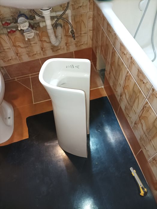 Chiuveta cu picior