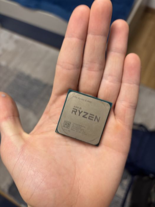 Ryzen 5 1600.