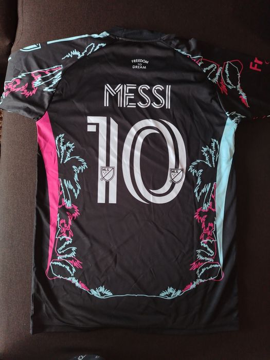 Спортен екип Адидас размер 176см