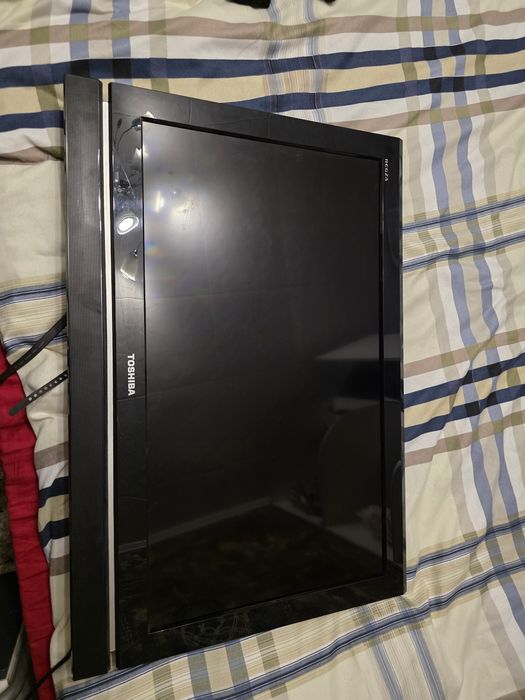 Toshibo телевизор