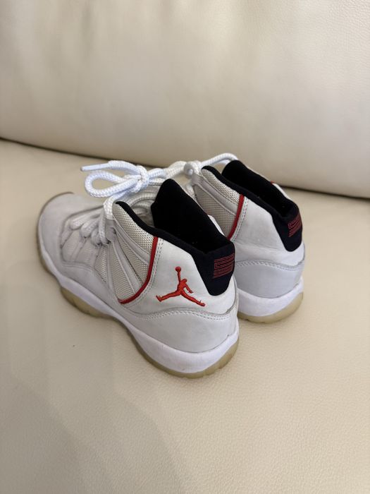 Nike Air Jordan 11 Retro – mărimea 37.5 – stare bună