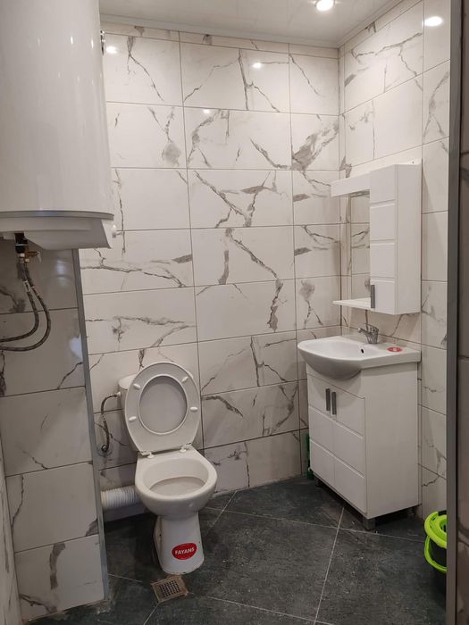 Продава се Двустаен апартамент в Карнобат - 60 кв.м за 850 €/кв.м - Снимка #2