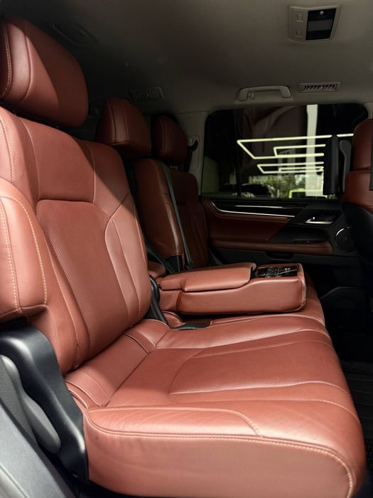Lexus LX570   Насия. савдога. берилади