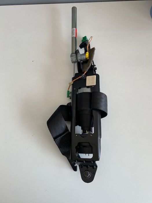 Centura stanga fata Volvo XC60 2011 39813839 39813836