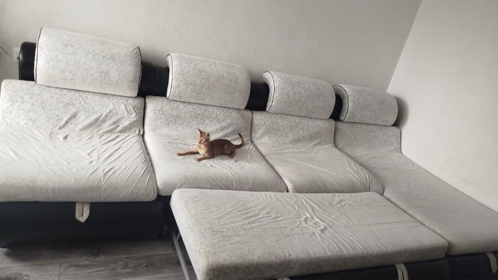 Продам большой диван