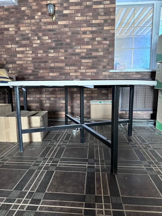 Круглый стол 1,6м