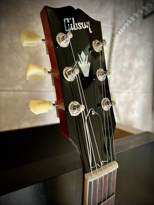 Gibson SG Standard 61 Vintage Cherry продавам
