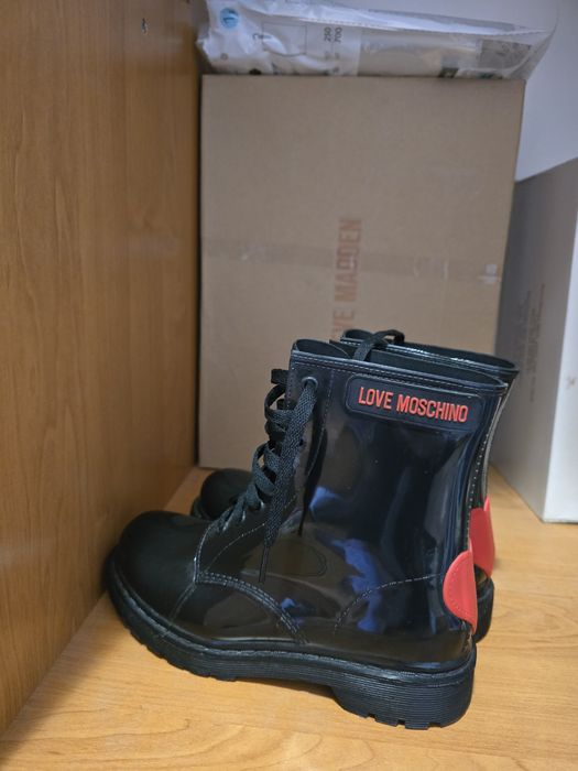 Дамски боти,маратонки и еспадрили Love moschino,Steve Madden,juicy cou