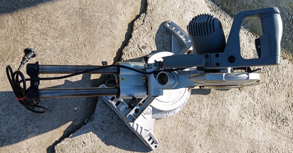 Circular pendular, culisant, unghiular, MeeC Tools, 1800W