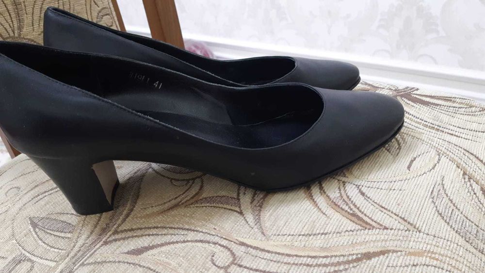 Женские туфли,босоножки